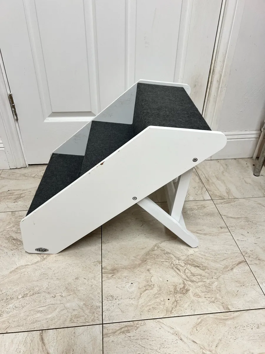 Trixie foldable dog steps - Image 1