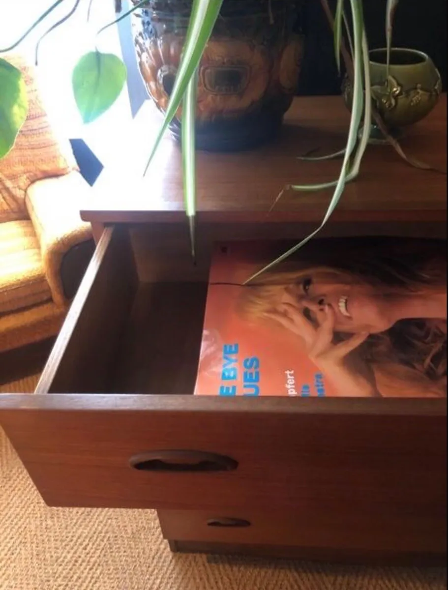 Mid Century Chest of Drawers - Image 2