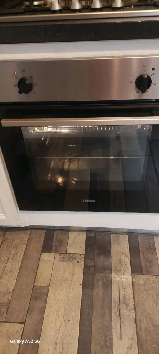 Electric Oven - Image 3