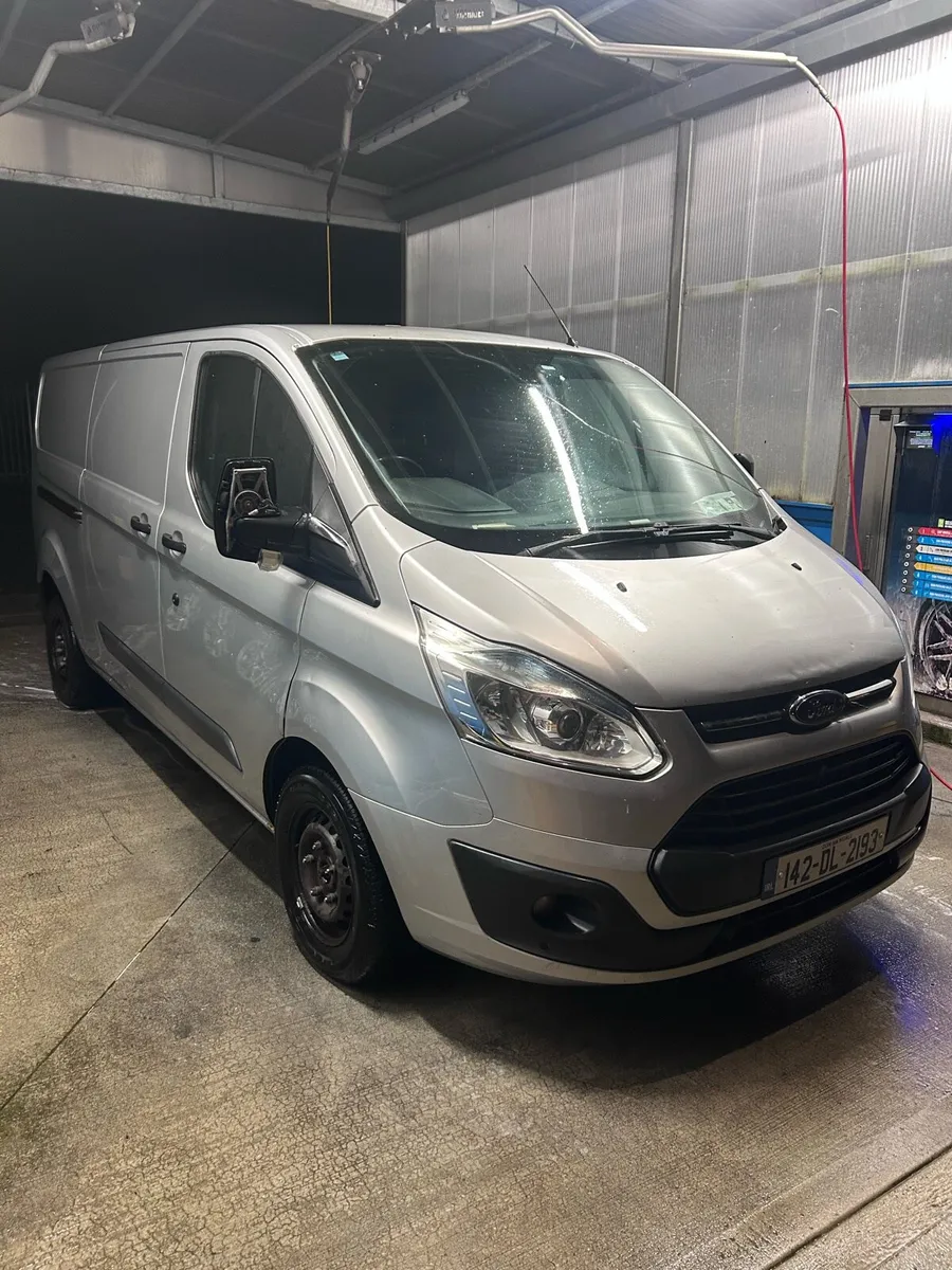 Transit Custom - Image 1