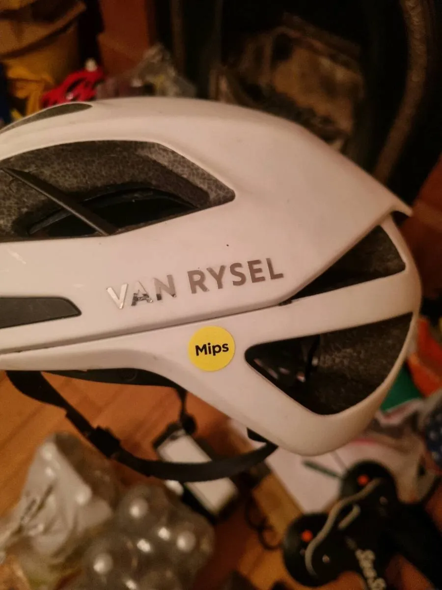 VR Racer Helmet - Image 2