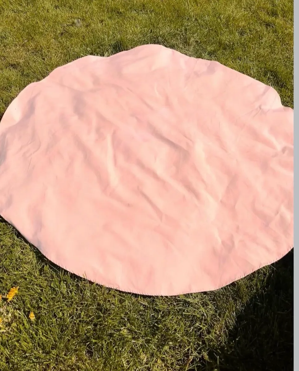 Table cloth oval shaped - Image 1