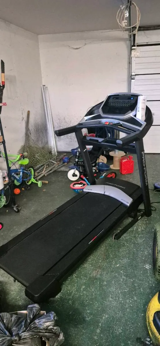 Treadmill - Image 2