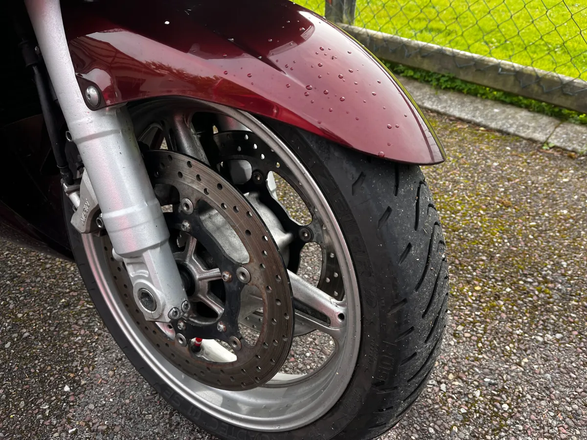 2010 YAMAHA FJR 1300 Automatic - Image 2