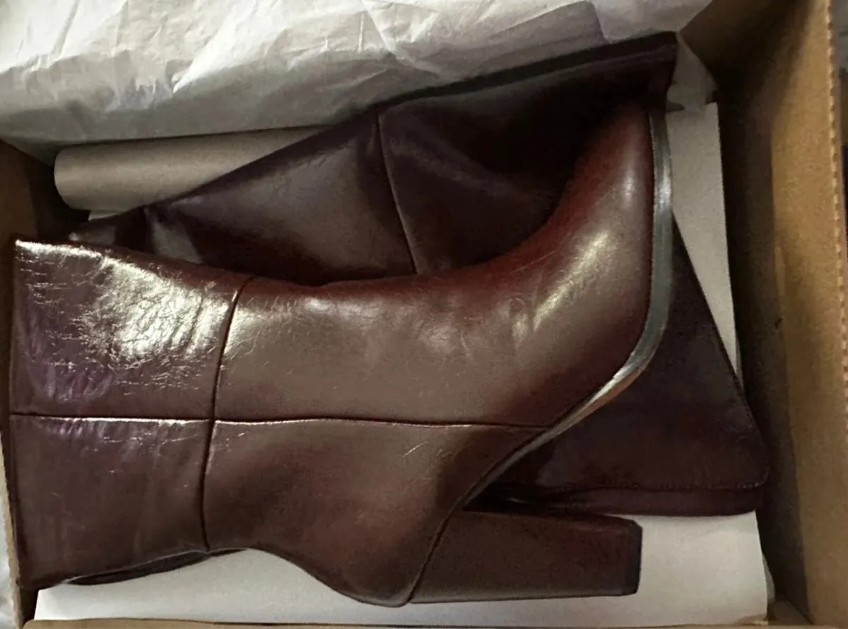 Heels,high heel boots river island new - Image 4