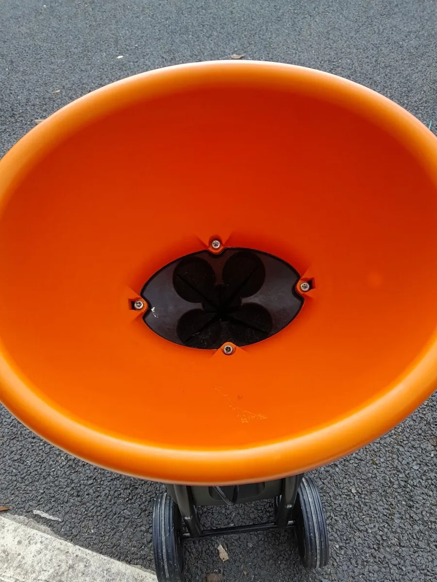 Garden chipper/shredder - Image 3