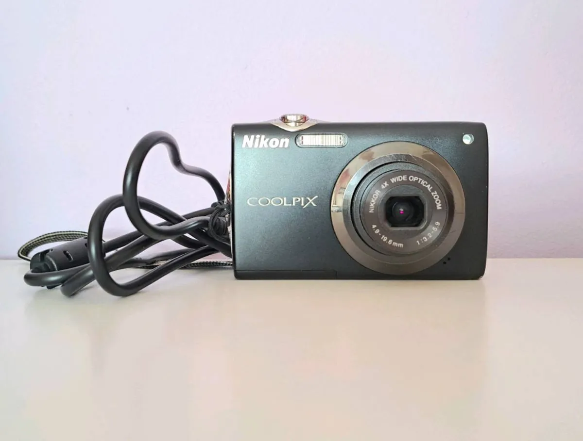 Nikon Coolpix S3000 - Image 1