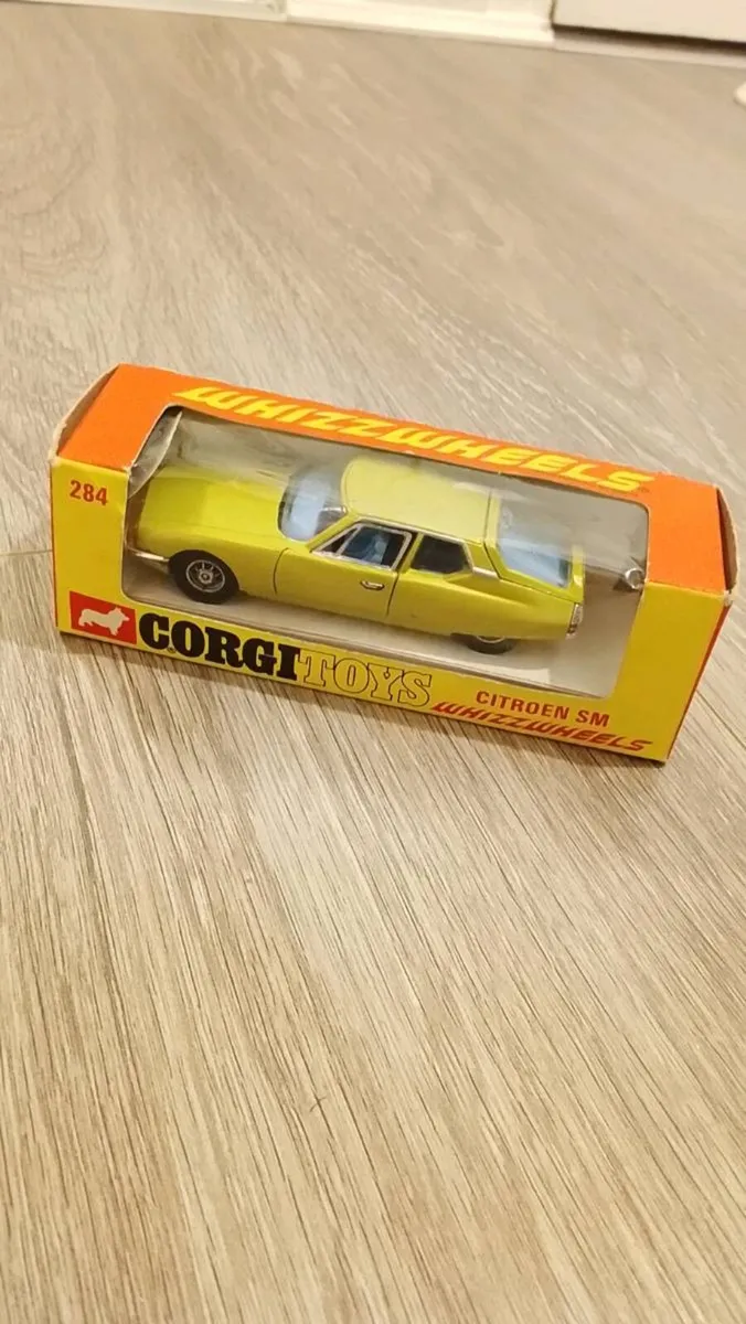 Corgi Toys model 284 - Image 2