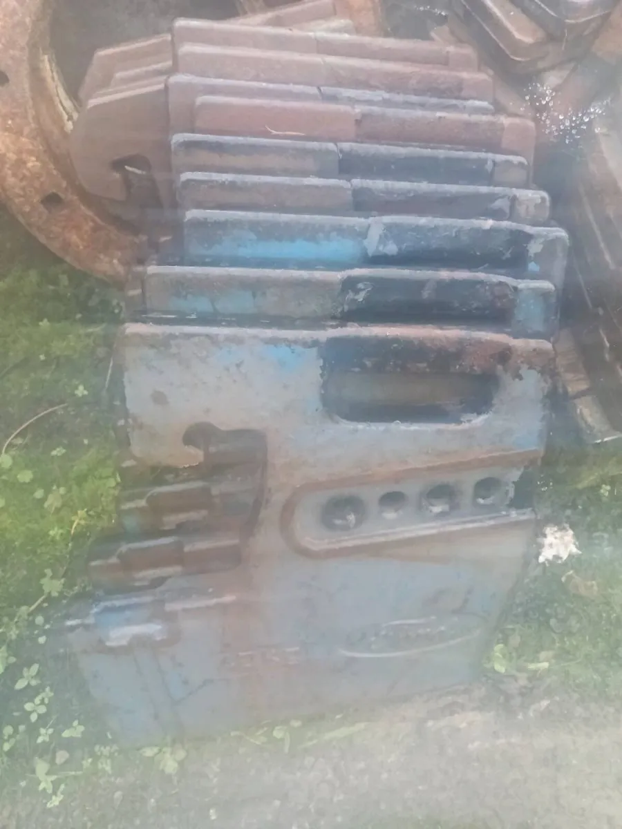 Ford & New Holland weights - Image 2