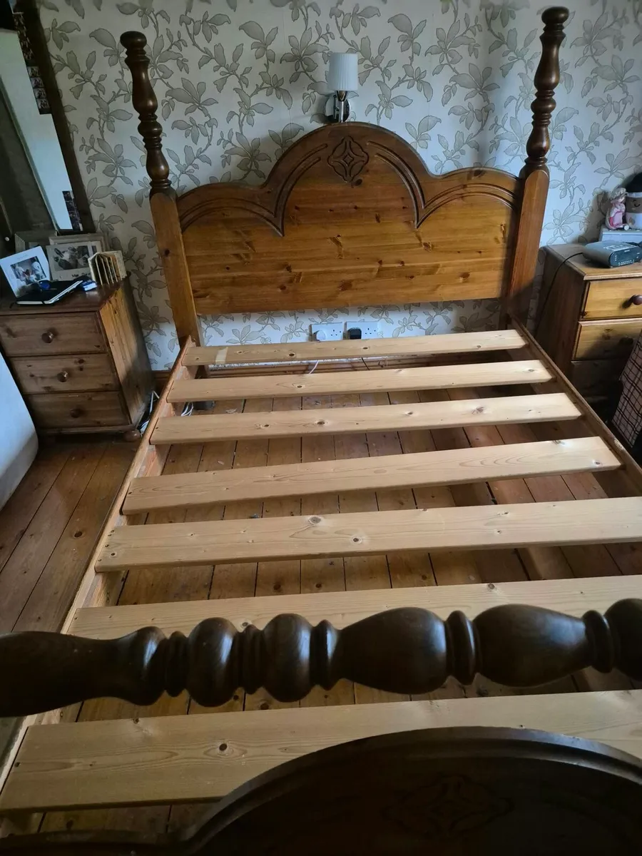 Double bed - Image 1