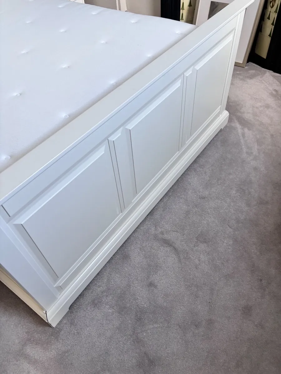 Bed - Image 4
