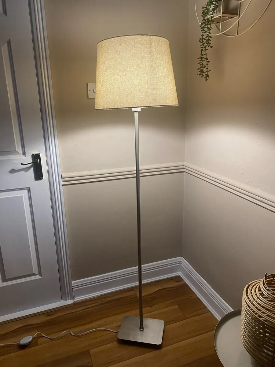 standard lamp - Image 1