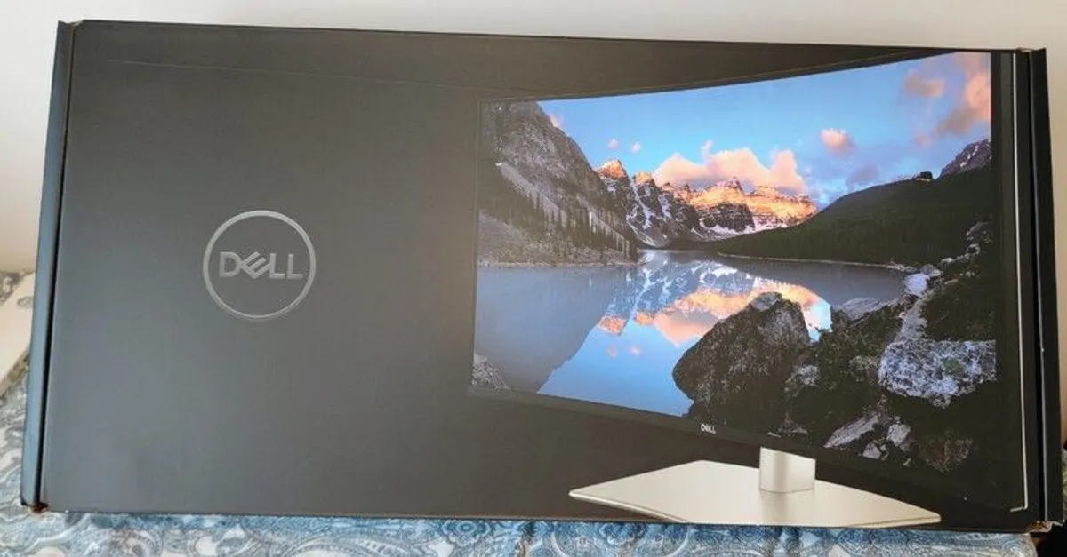 New Dell UltraSharp 34" Curved Thunderbolt Hub Monitor - Image 4