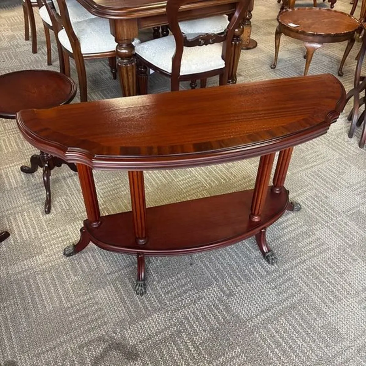 A beautiful Georgian-style mahogany console table
