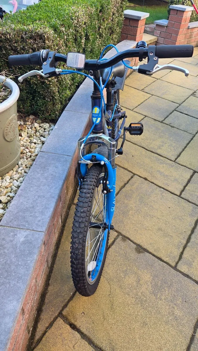 Apollo Slalom Junior Mountain Bike - Image 3