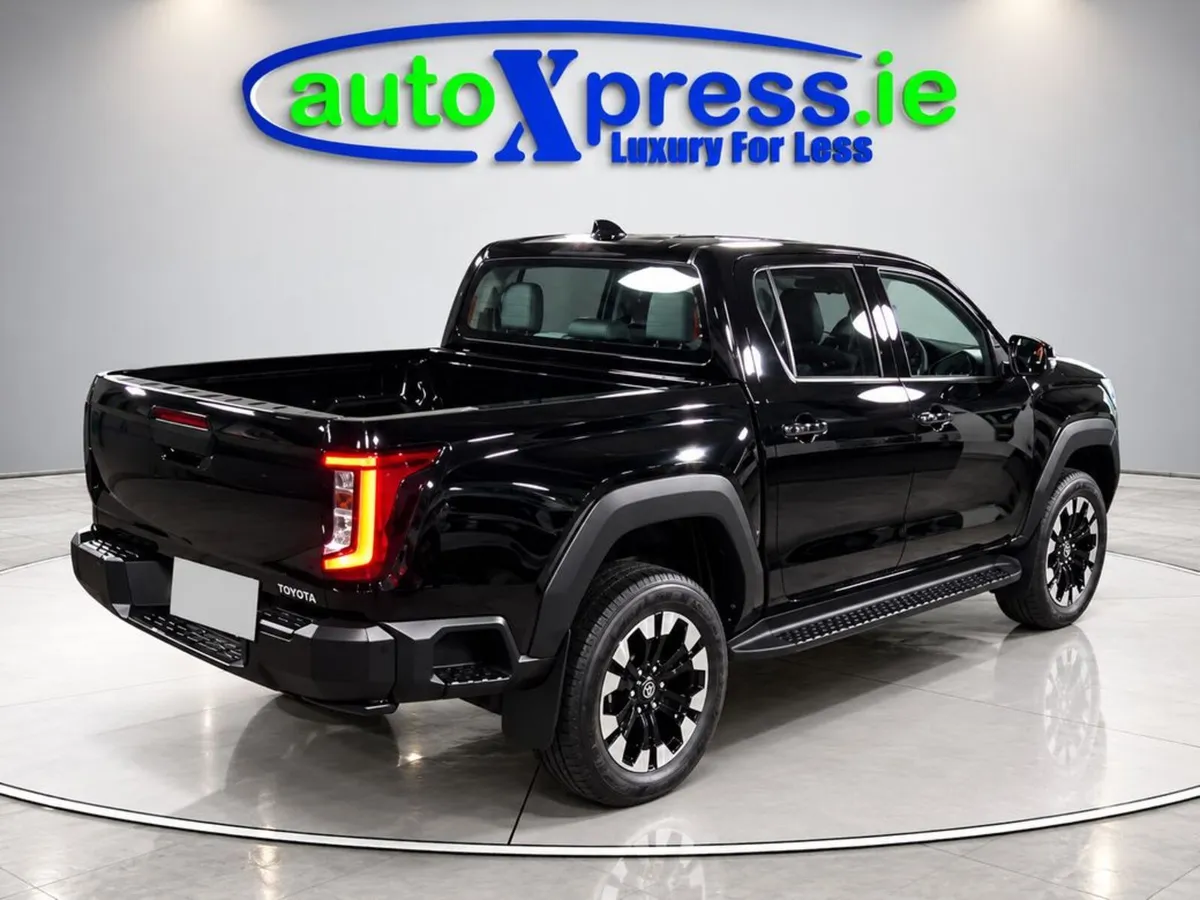 Toyota Hilux 2.8 Diesel, New Brand, Z Automatic - Image 3