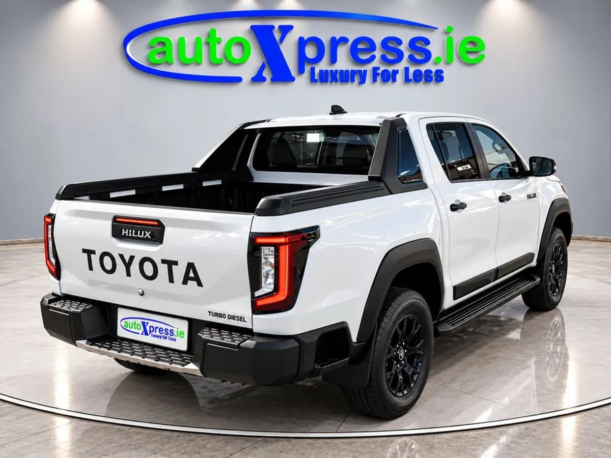 Toyota Hilux 2.8 Diesel, New Brand, Z ADVENTURE, A - Image 3