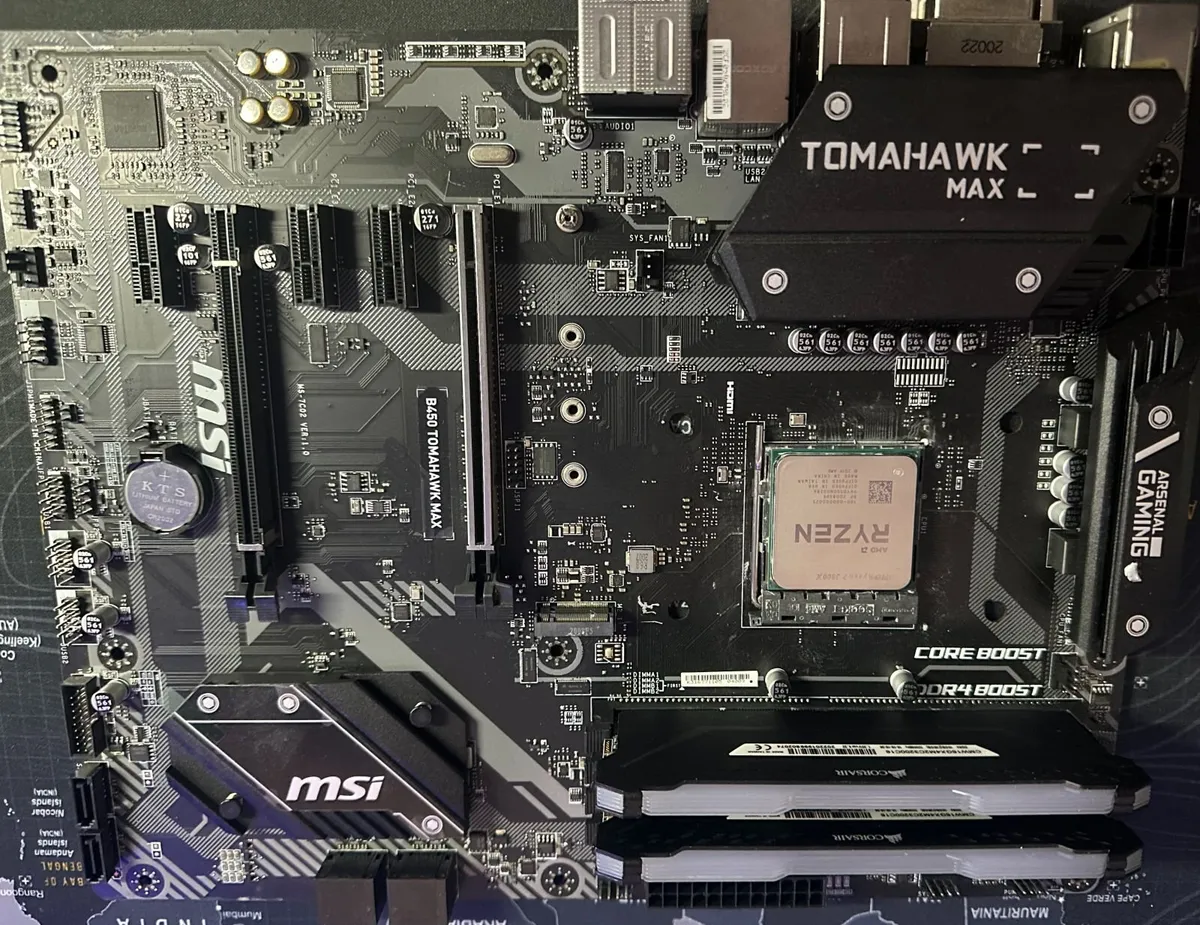 PC parts bundle (B450, Ryzen 7 3800X, 16GB DDR4) - Image 1
