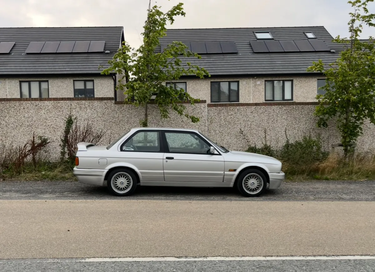 Bmw e30 Mtech2 - Image 2
