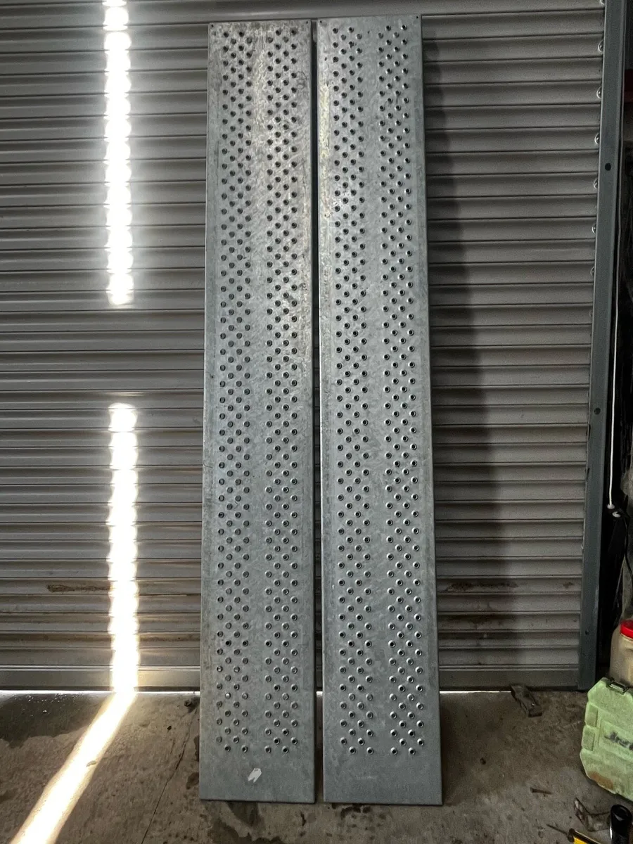 NEW IFOR WILLIAMS 8ft 3T ramps
