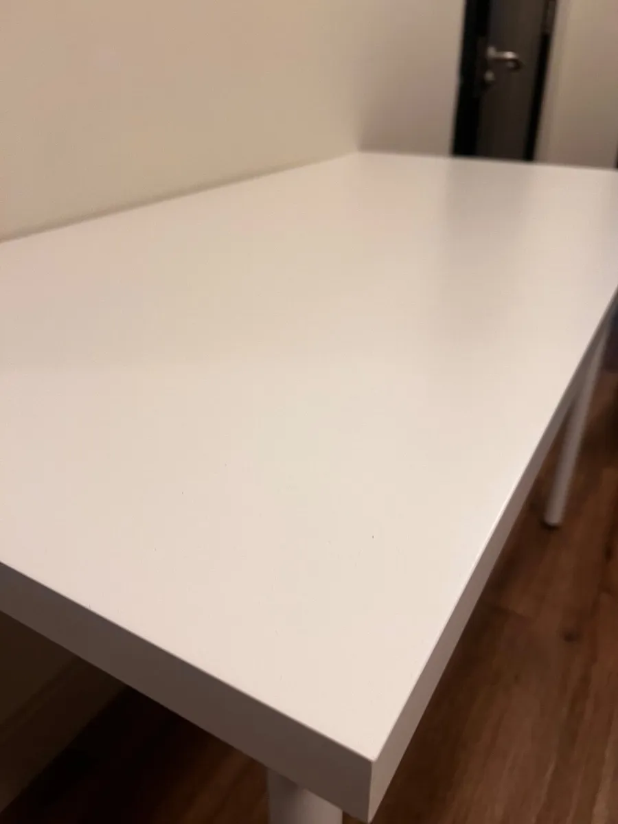 Office desk - Image 1