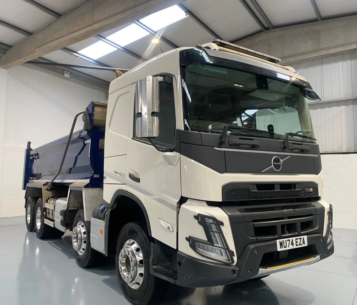 2024 VOLVO FMX 420 8x4 TIPPER - Image 2
