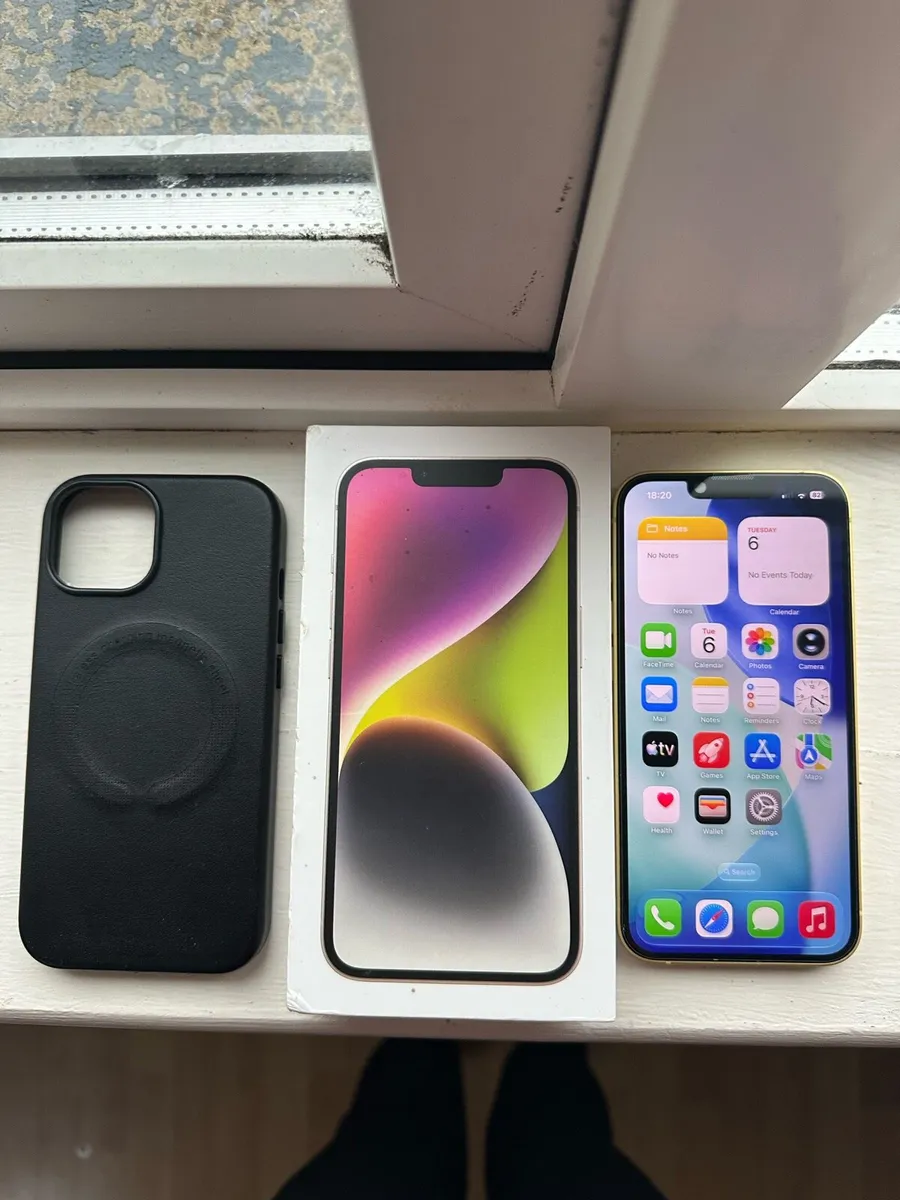 iPhone 14 - Image 1