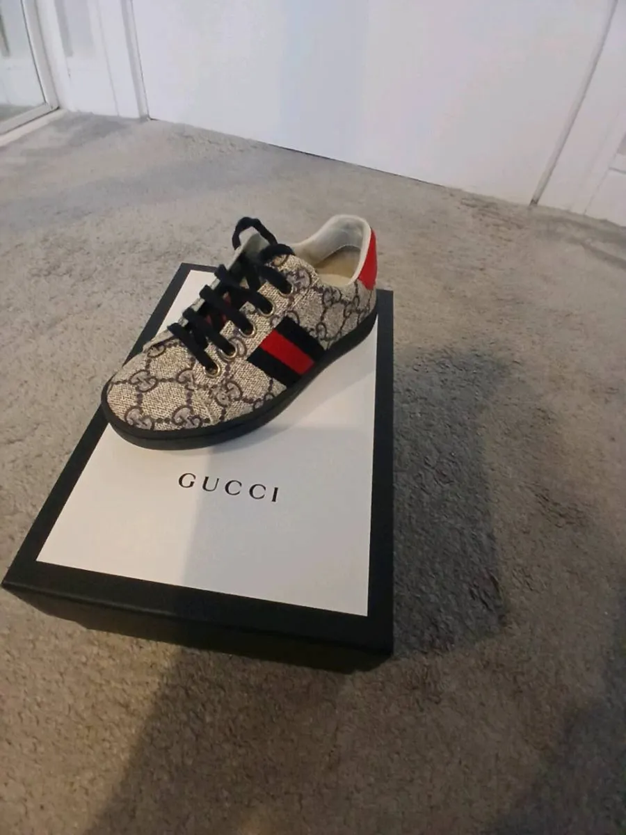 Shoes - Image 3