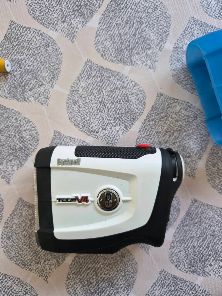 Bushnell rangefinder - Image 1