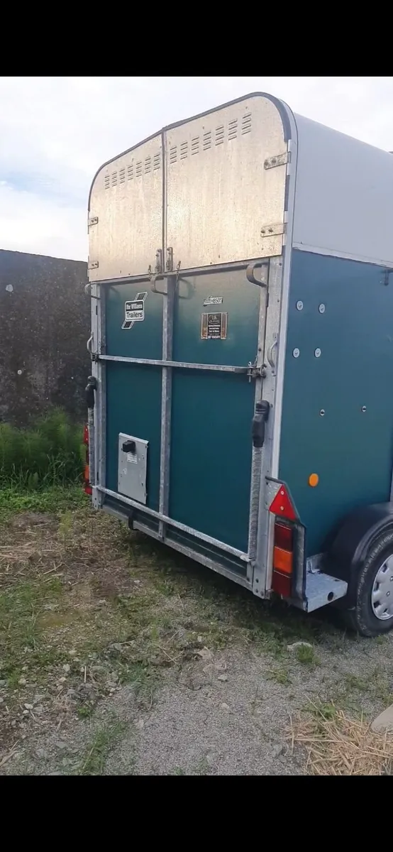 Horsebox 505 - Image 2