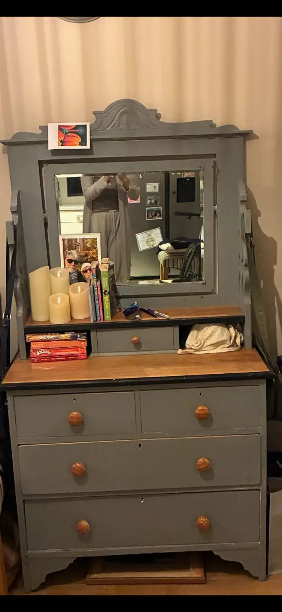 Dresser for kitchen or bedroom - Image 2