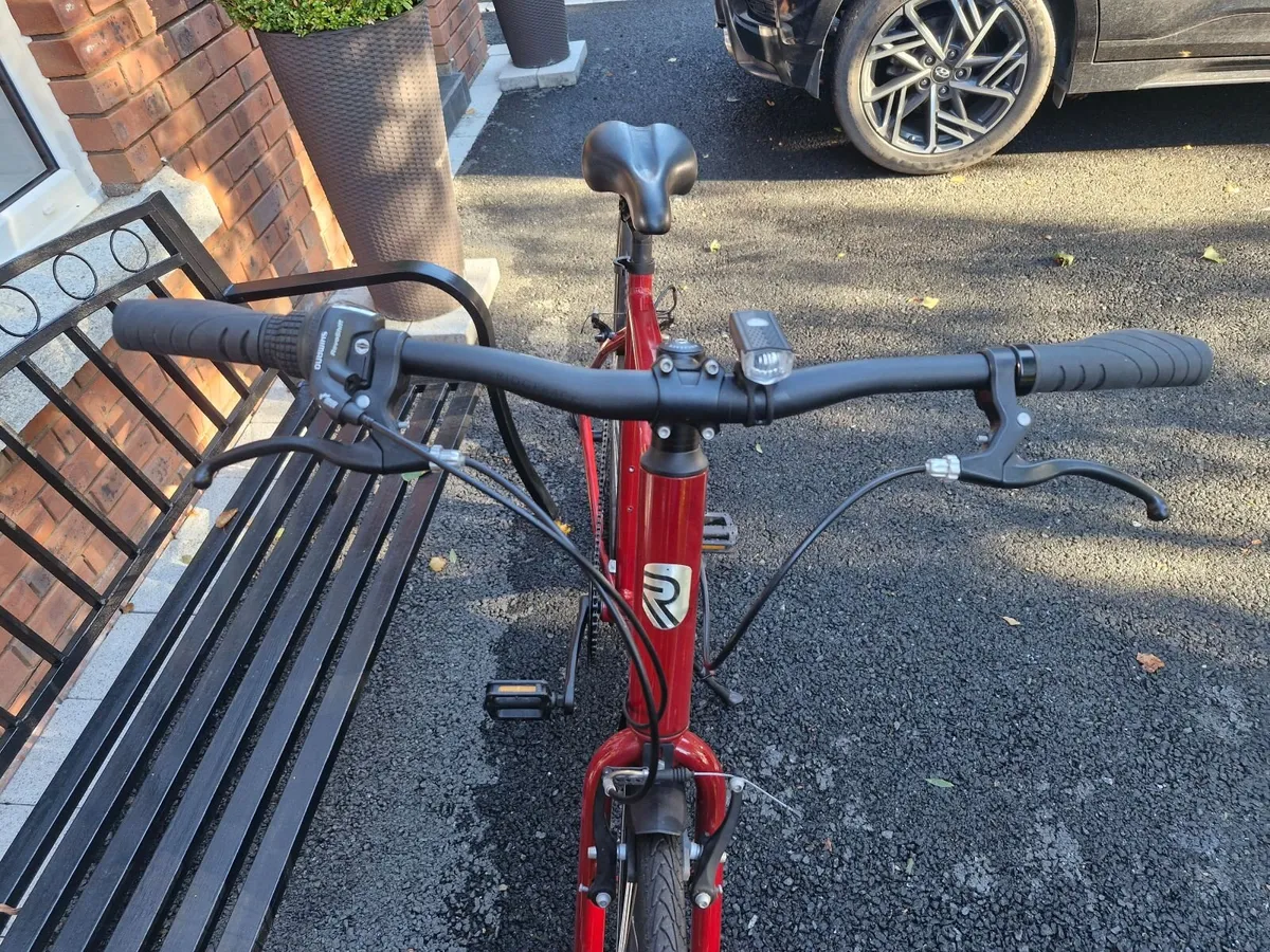 Hybrid bike immaculate condition ridgeback comet - Image 3