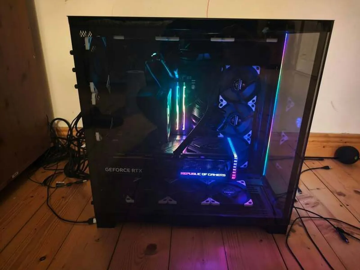 High-end Gaming PC - Ryzen 7 7800X3D and RTX 4080 Super Rog Strix - Image 1