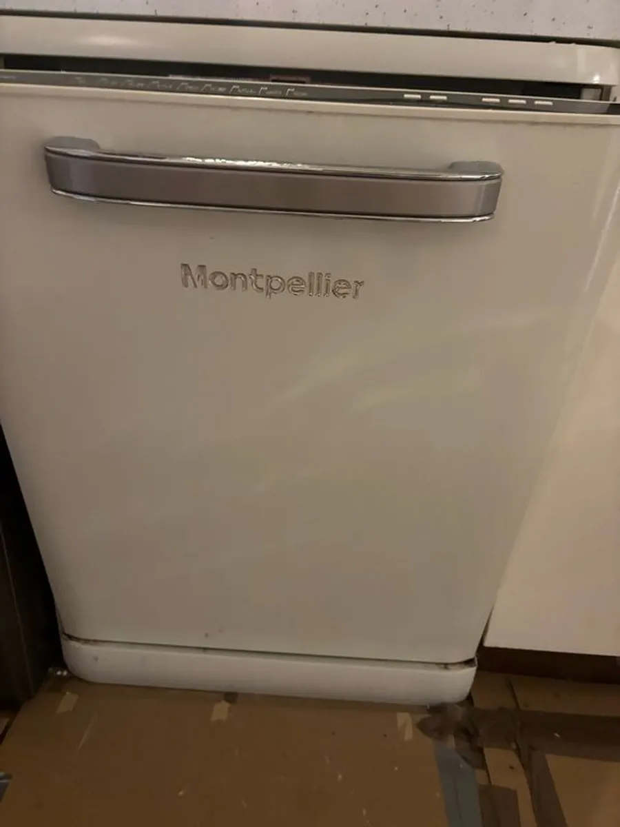 Dishwasher for sale - Image 1