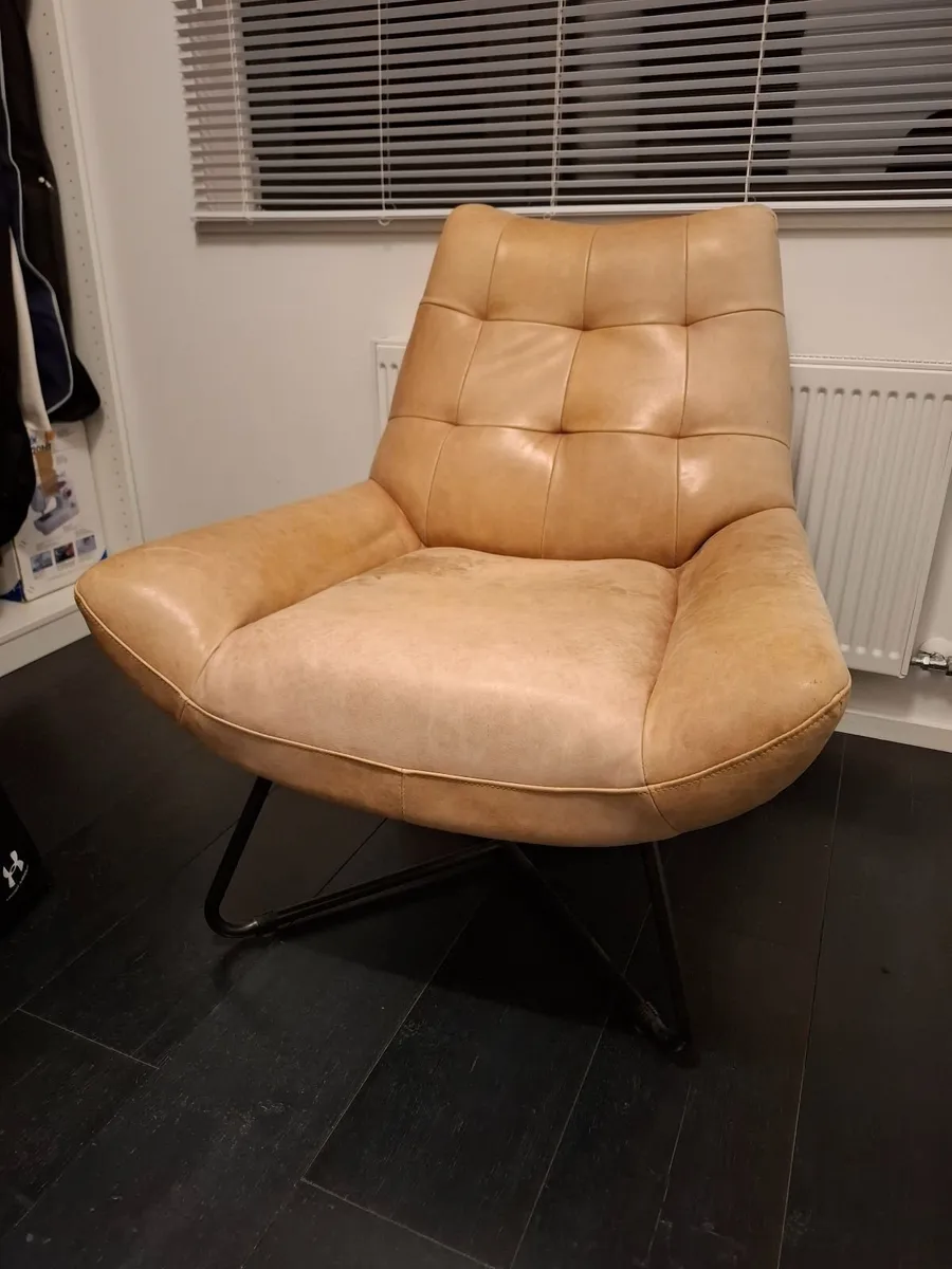 Leather armchair - Image 1
