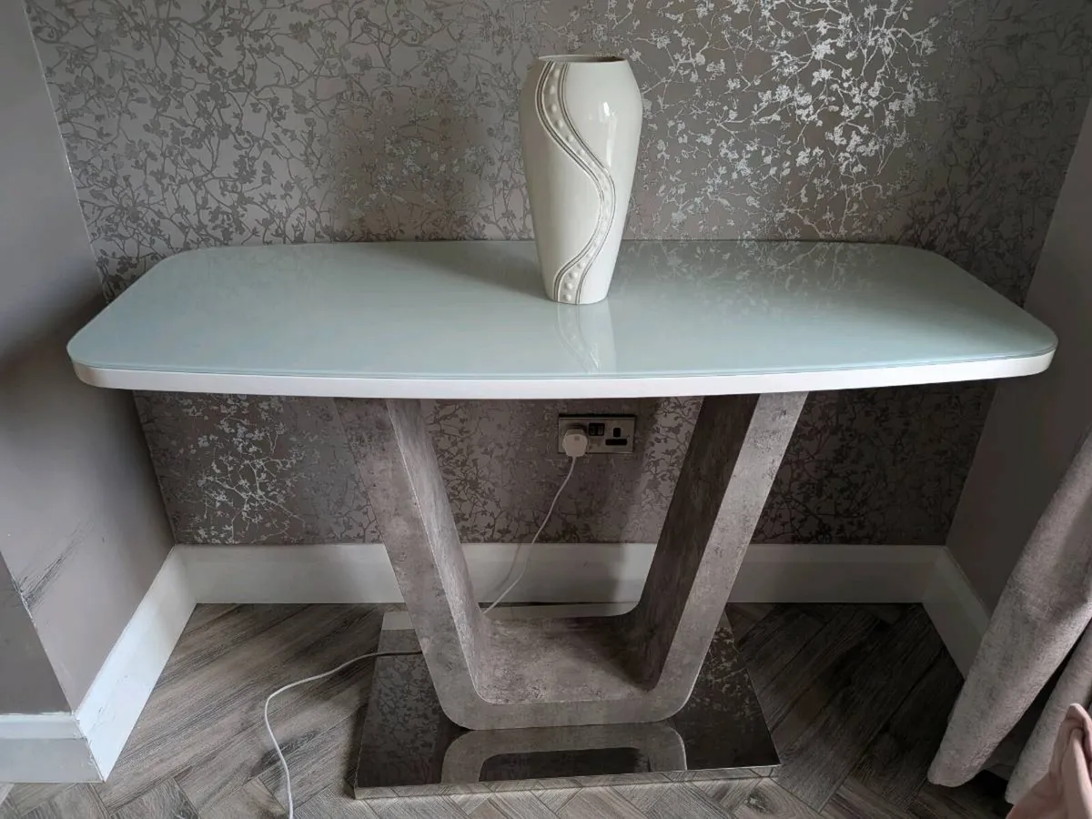 Dining room furniture - Image 4