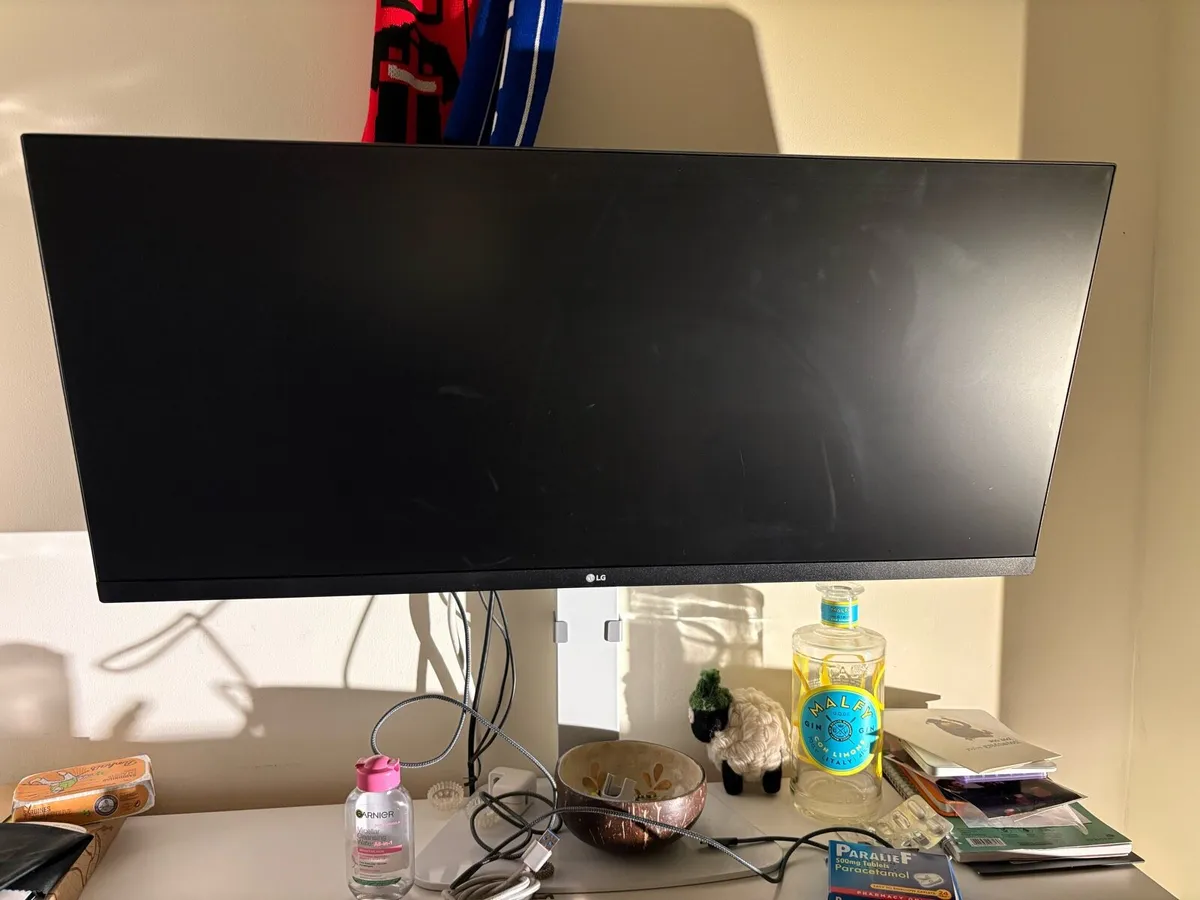 LG 34WN750-B 34 Ultrawide Monitor (3440x1440 IPS) - Image 1