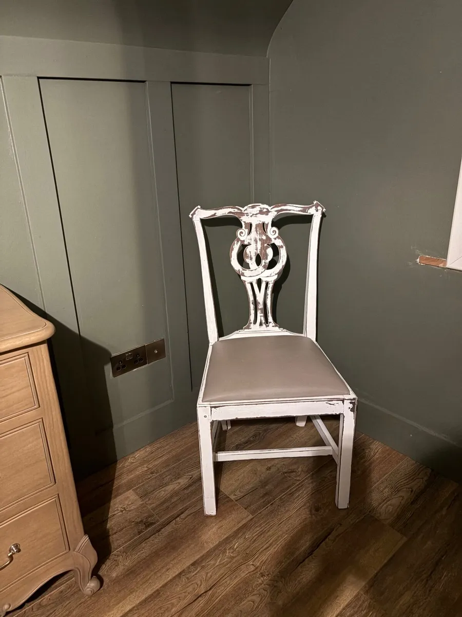 Vintage chair - Image 2