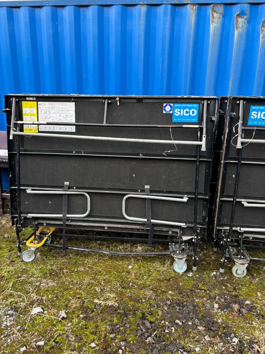 Stage - Image 4