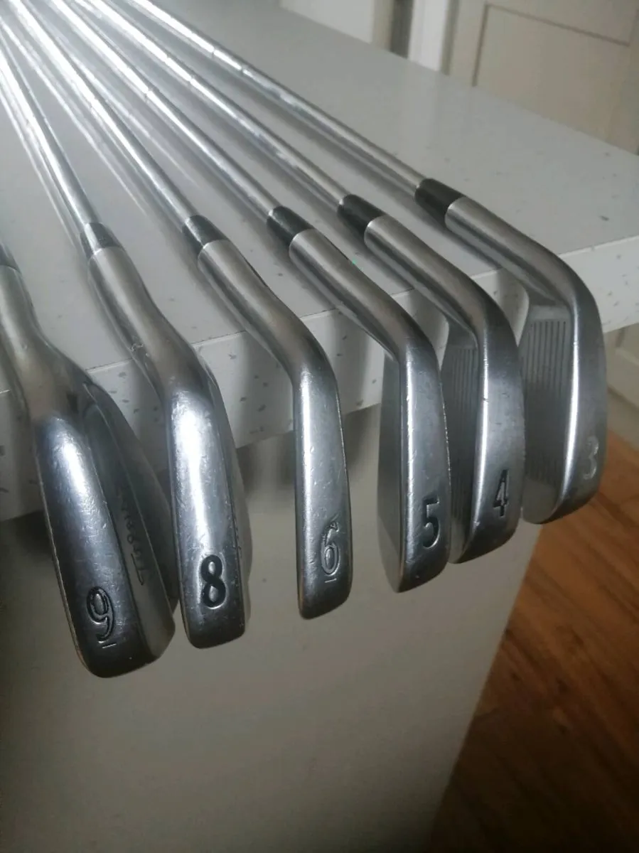 Lovely set of Titleist irons. - Image 1