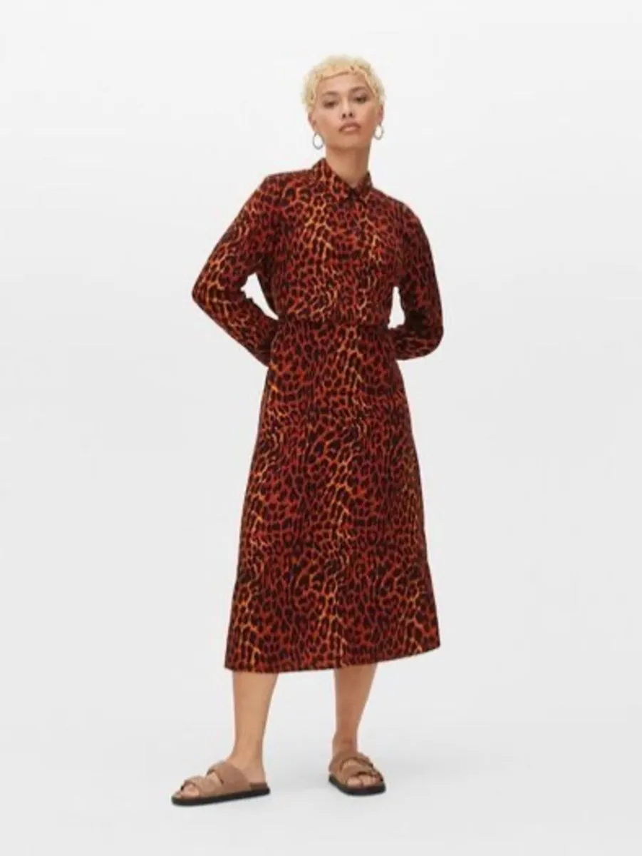 Stunning Orange/Rust Leopard Print Midi Shirt Dres - Image 2