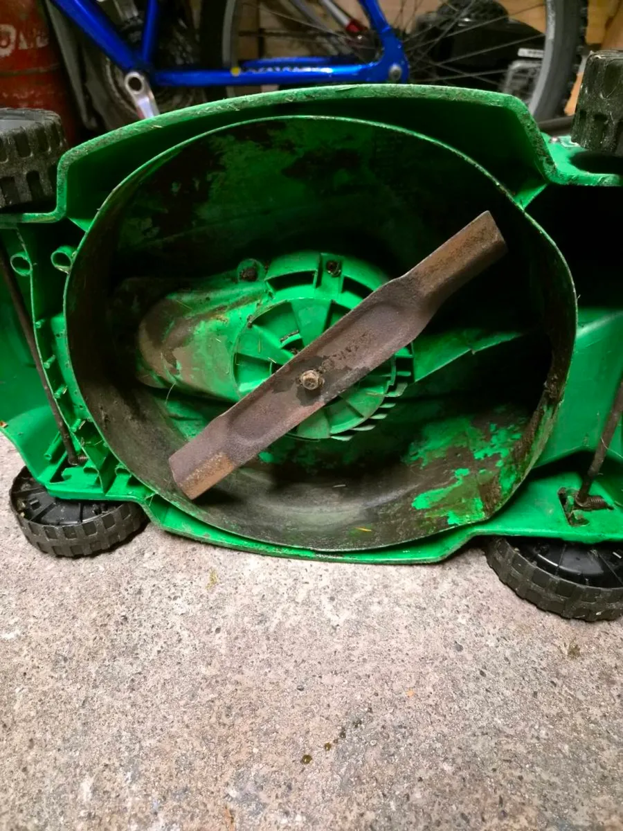 Gardenline Electric Lawnmower - Image 3