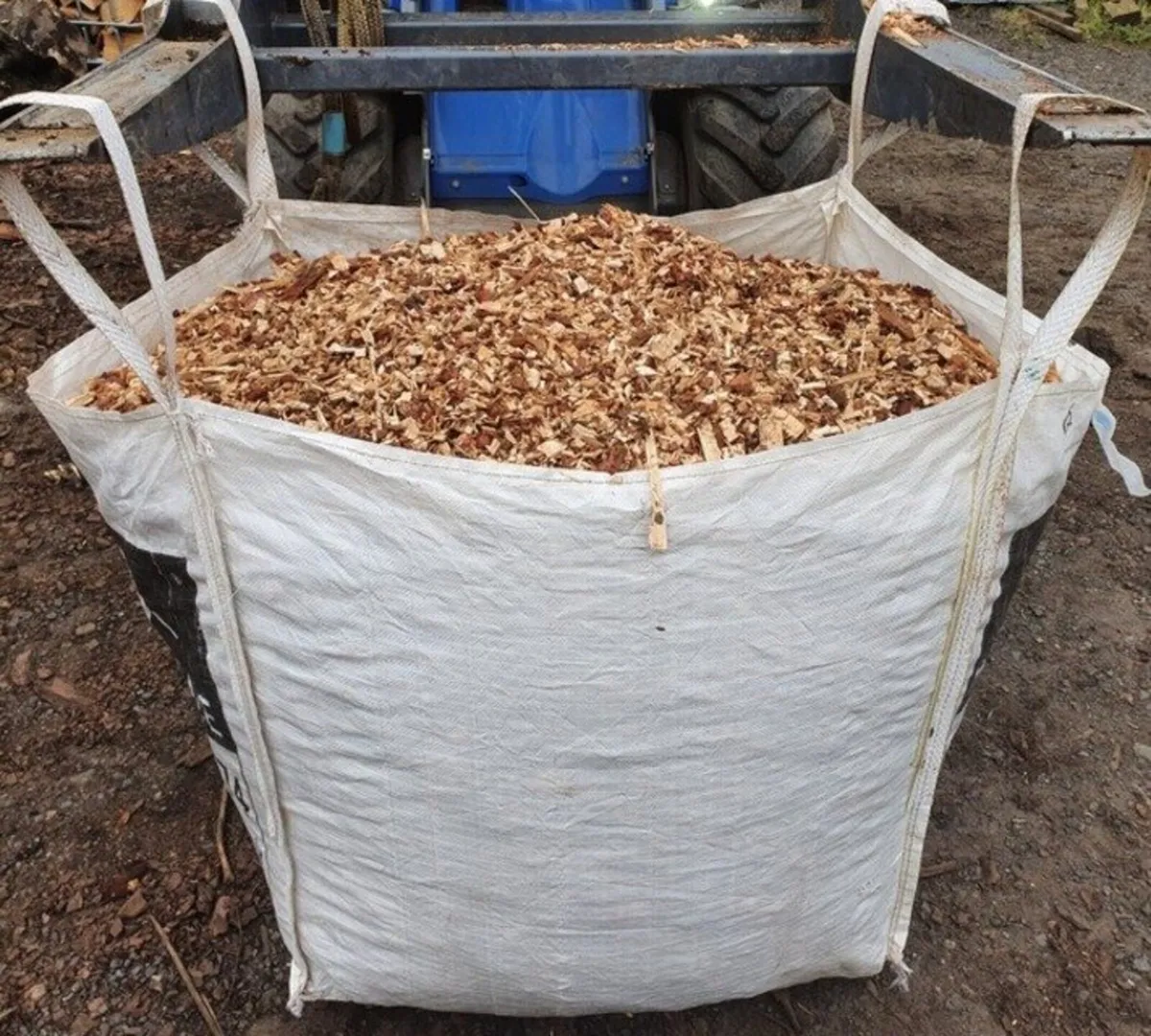 Tonne bags of woodchip - Image 1