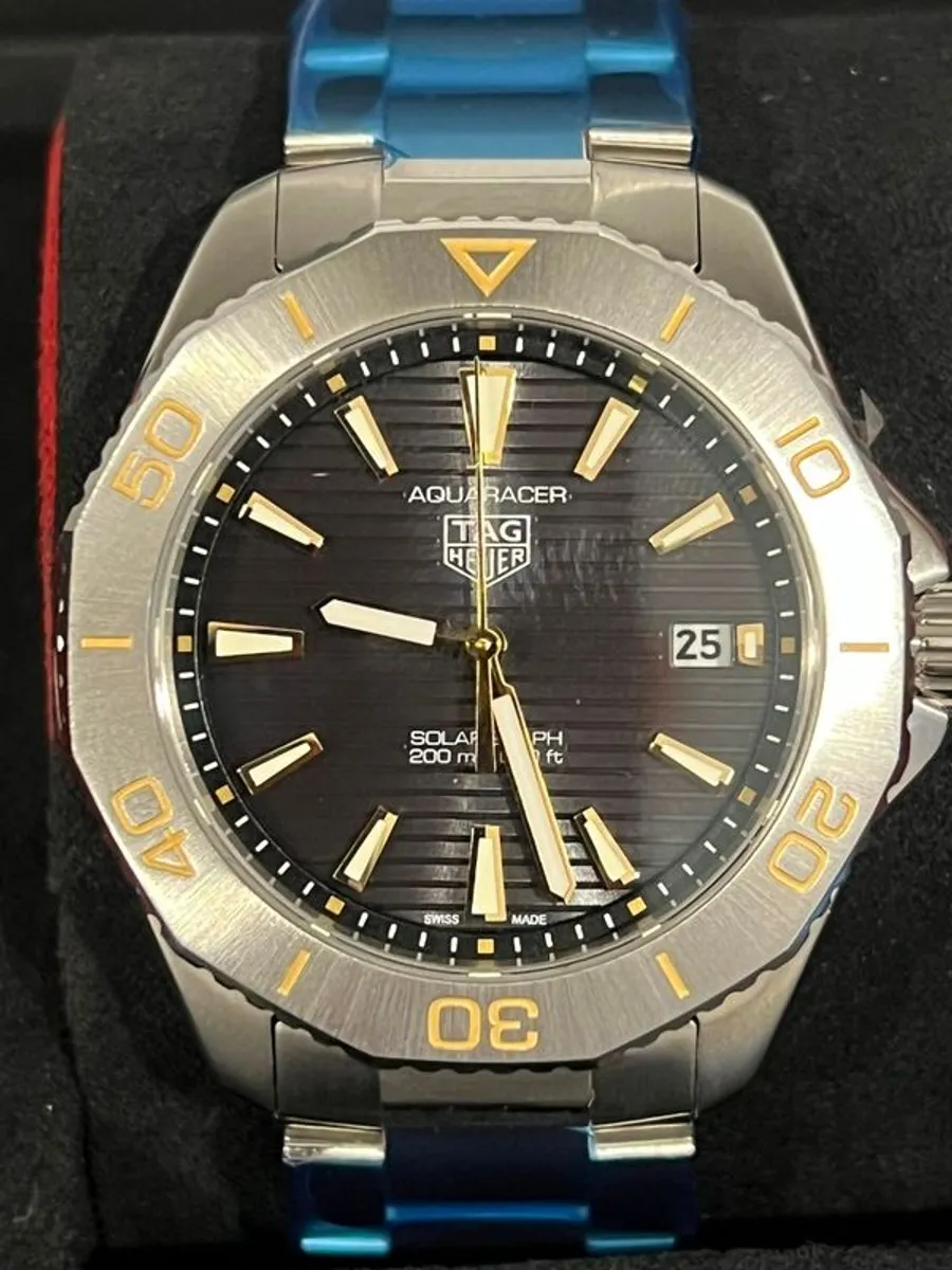 TAG Heuer Aquaracer Professional 200 Solargraph - Image 1