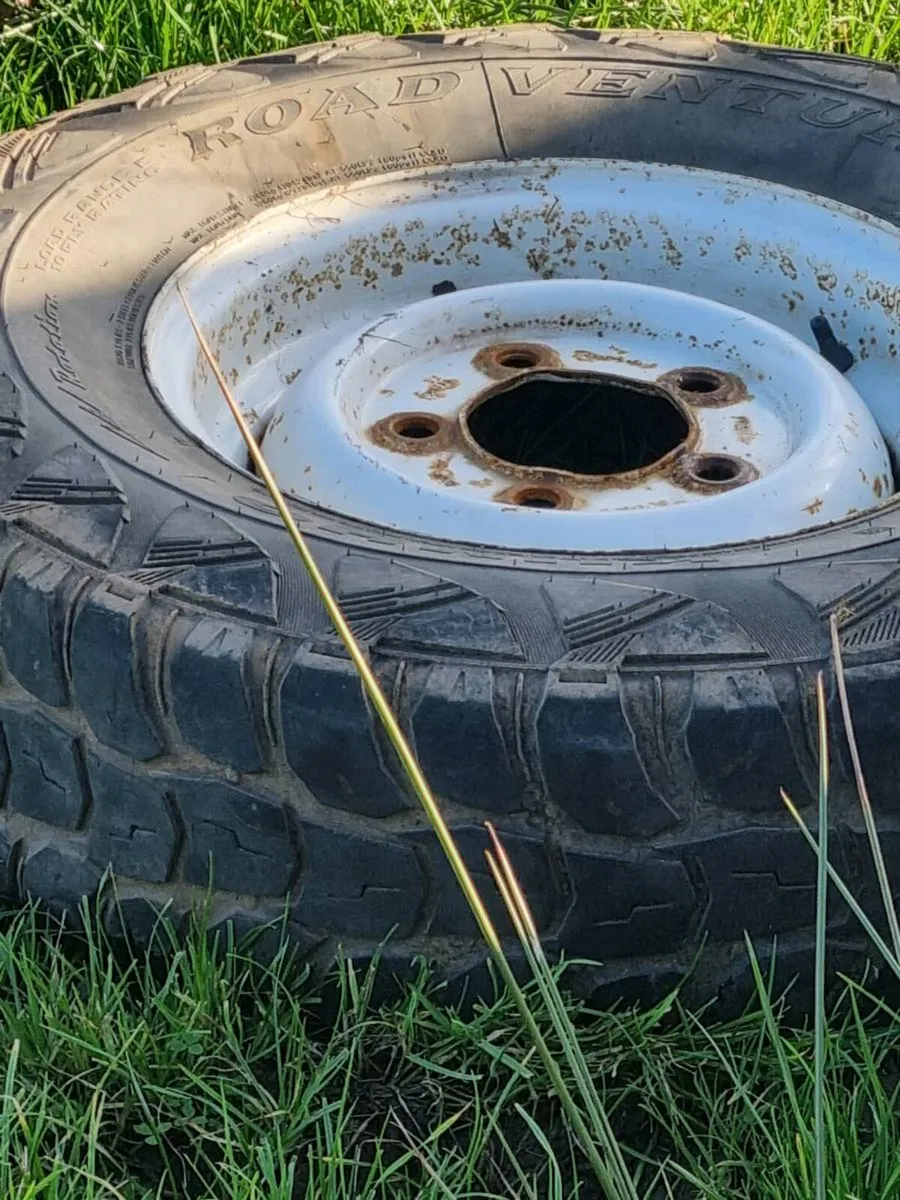 Landrover defender steel wheels - Image 1