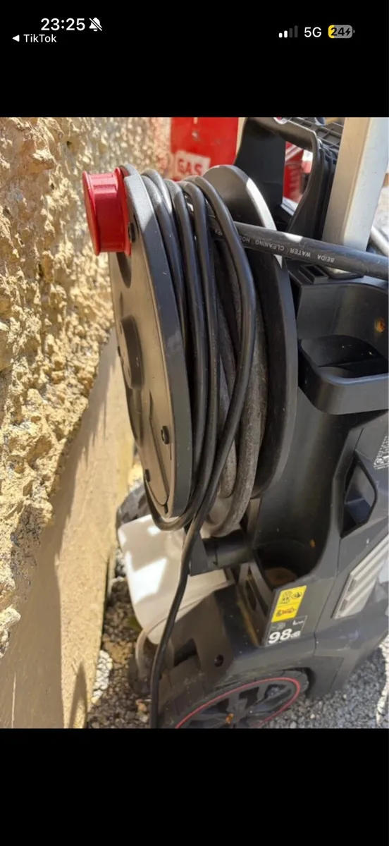 Power washing mechan - Image 2