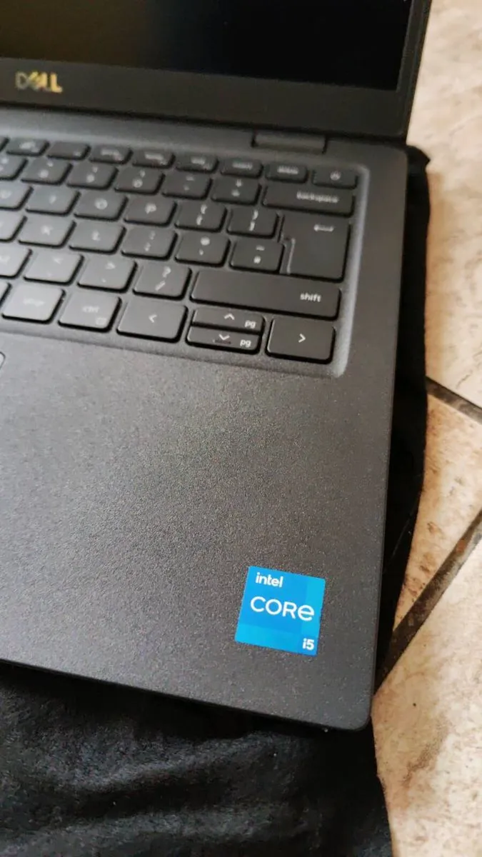 Dell Latitude laptop - Image 2