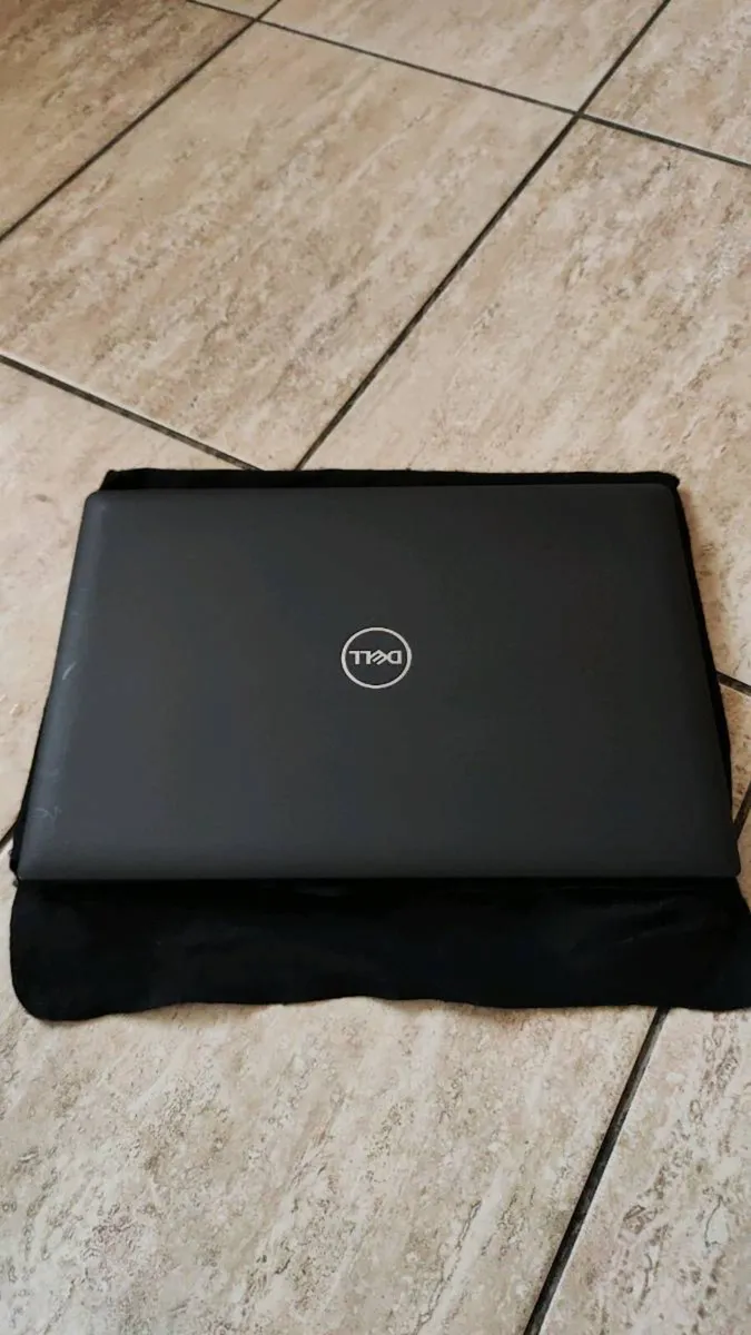Dell Latitude laptop - Image 3
