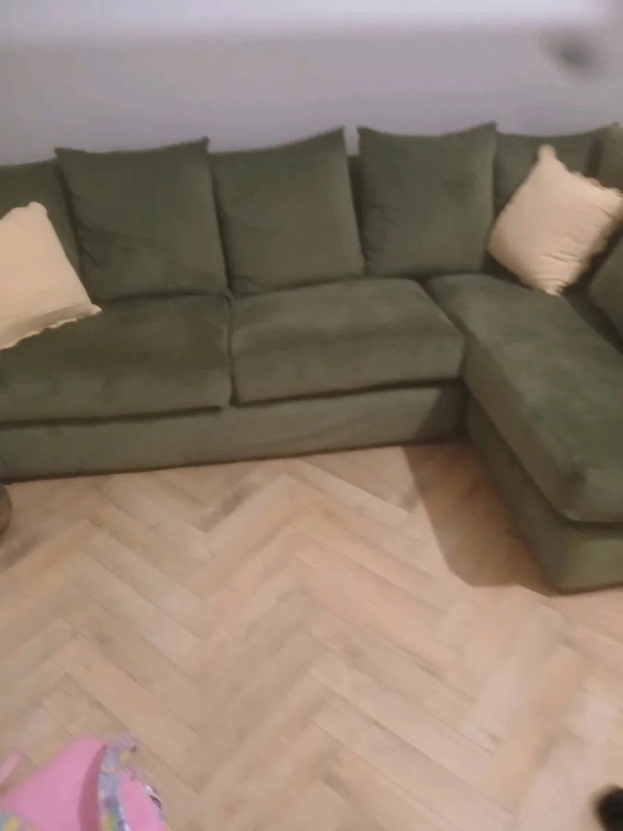 Cornersuite Reupholster 6 months ago - Image 1