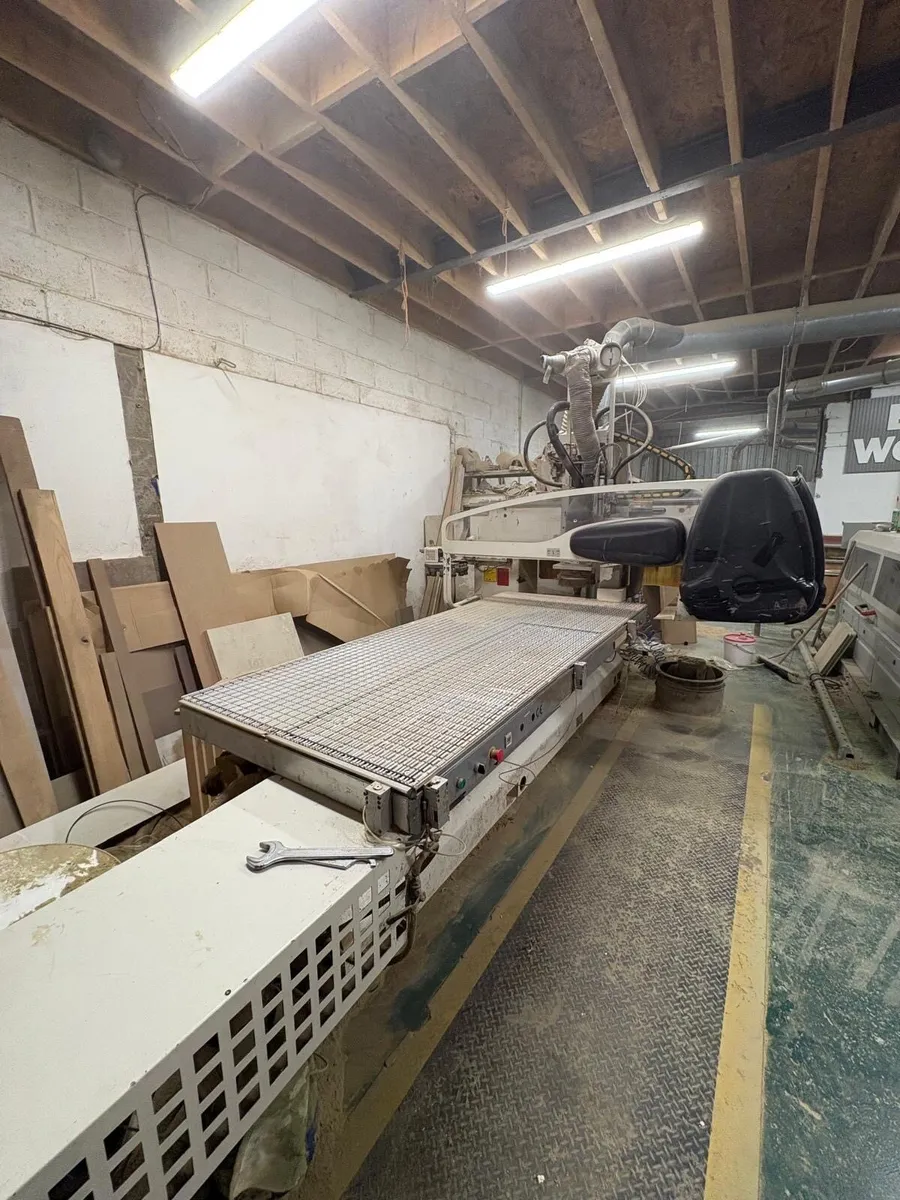 CNC machine - Image 2